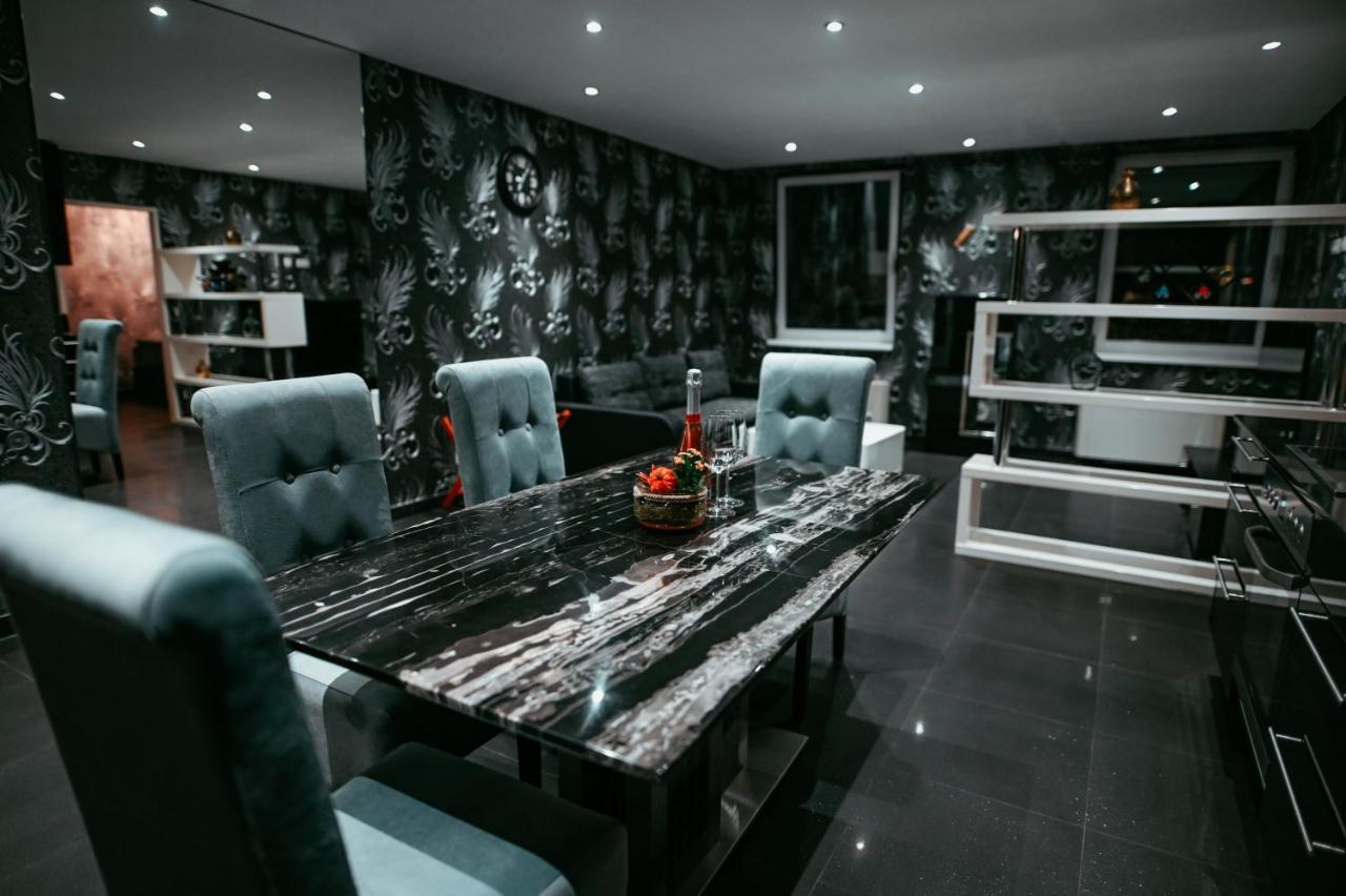 Vip Vienna Shopping Center 5 Appartment Bagian luar foto