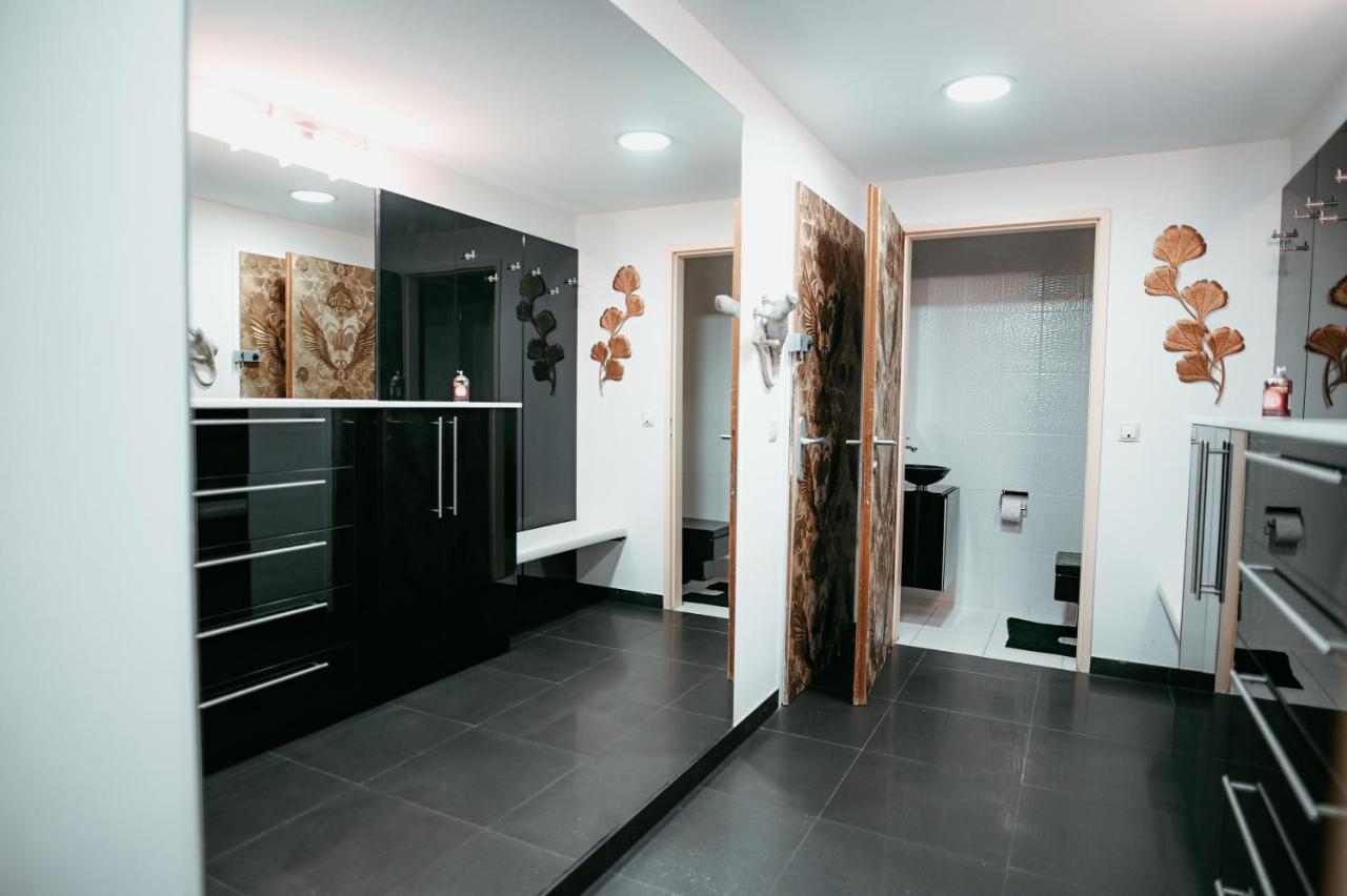Vip Vienna Shopping Center 5 Appartment Bagian luar foto