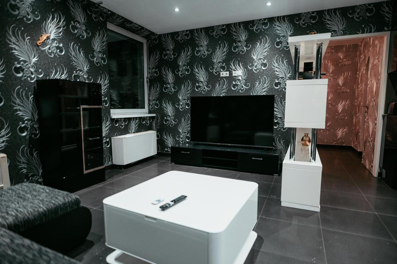Vip Vienna Shopping Center 5 Appartment Bagian luar foto